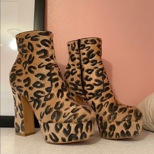Faux Cheetah Fur Print High Heel Pumps